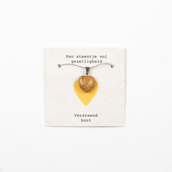 Collier en bois pétrifié