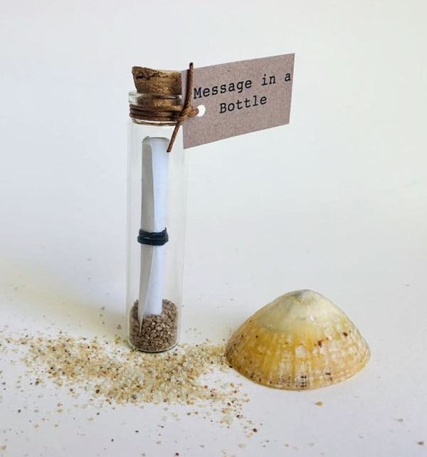 Flaschenpost schwarz-weiß