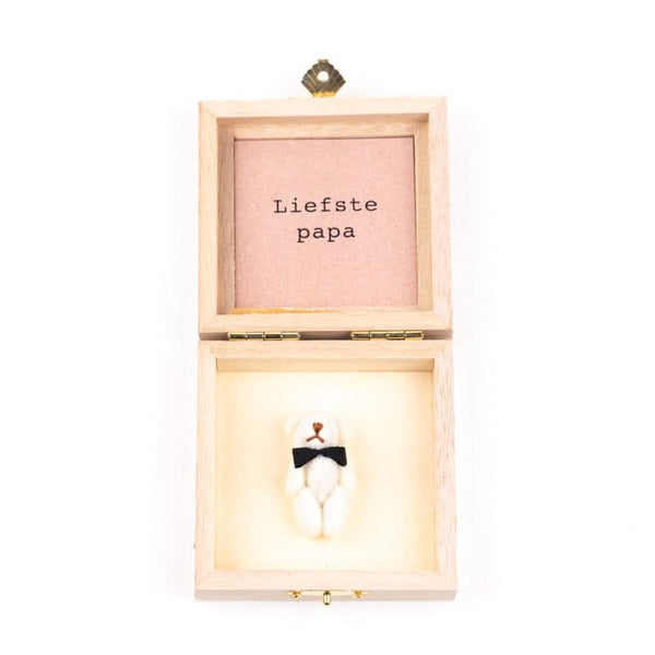 Bär in der Kiste, Papa